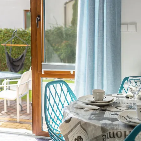 Aleksandra Kwatera prywatna *