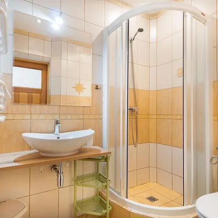 Aleksandra منزل للإقامة ياستارنيا